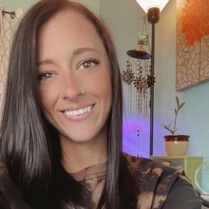 Meet your Posher, Dannielle